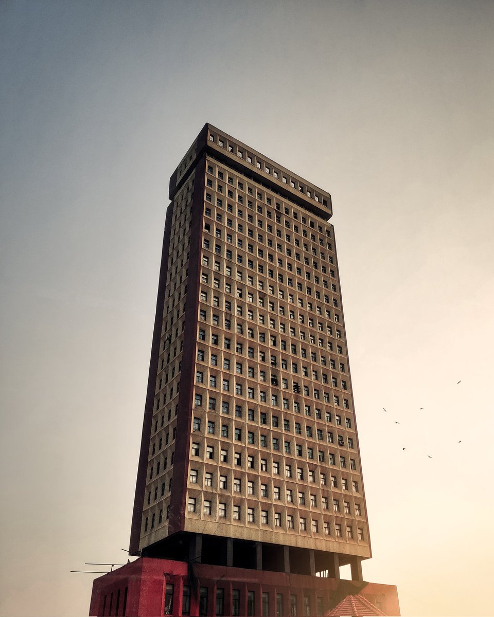 JosephWalter23's tweet photo. The Public Utility Building
#streetphotography #travelphotography #urbanphotography #streetstyle #streetphoto #architecture #building #india #bangalore #city #shotononeplus https://t.co/w2mAXrFxzo