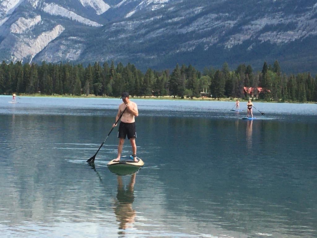 Needham2Darren's tweet photo. An amazing day on the water yesterday, started by Paddle-boarding on #lakeannett followed by white water rafting on #Sunwapta Falls. #canada https://t.co/AwgEwBWd56