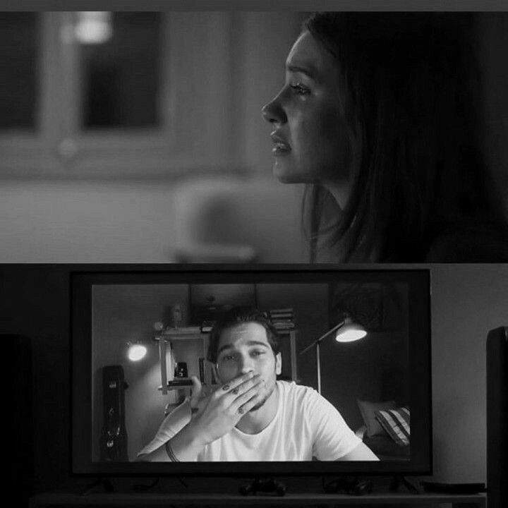 AzraYapma1's tweet photo. " Yıldızlar kadar öpücük birtanem ... " 
 #delibal https://t.co/AaYUdMmTlq