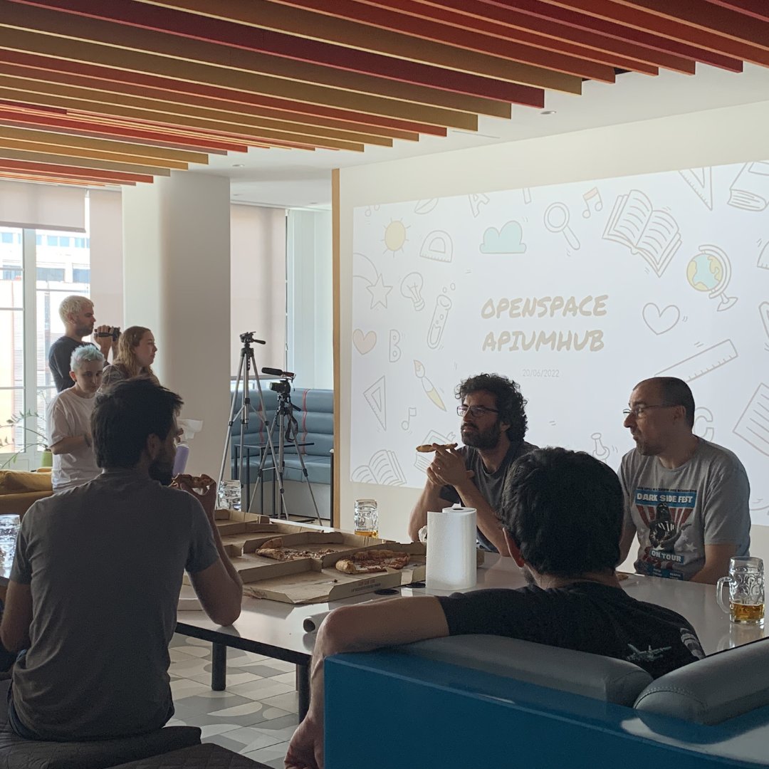 Apium_hub's tweet image. Recap of some of the internal events we've had in our office in the last couple months. We're already getting ready for the next ones! ๐ #softwaredevs #techhub