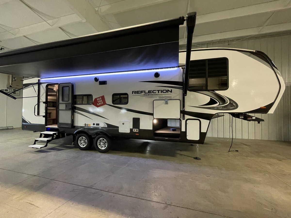 PontiacRV's tweet photo. Check out the RED TAG SALE tab on our website for new markdowns‼️ https://t.co/Ok5ylSenZ0 https://t.co/wdAkLqPki5