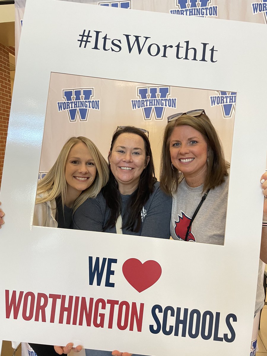 MrsBorders_'s tweet photo. Convocation 2022-2023 #itsworthit #perrymiddleschool #kilbournemiddleschool #weloveworthingtonschools https://t.co/tawCtdrxeK