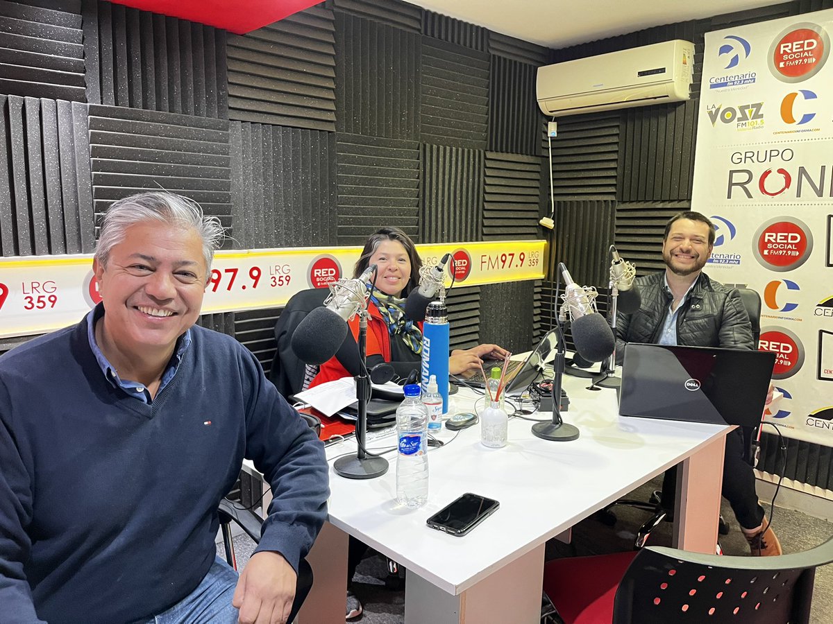 Rolo_Figueroa's tweet photo. #Ahora con @SebastianKrapp y #NadiaLopez en Centenario #RedSocial Escucha la nota en vivo: https://t.co/jSAxSew7oM https://t.co/OCy4pSuTfi
