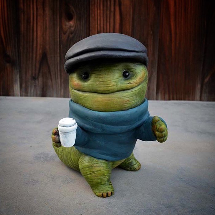 vanessa_ramirez's tweet photo. Meet Errol. He likes to get a cup of coffee and sit and watch the world go by. Pieces for the show are now available for cart purchase @StrangerFactory
https://t.co/nEG6YNgMVx
#monster #sculpture #originalart #strangerfactory https://t.co/ZVRTUpPC5u