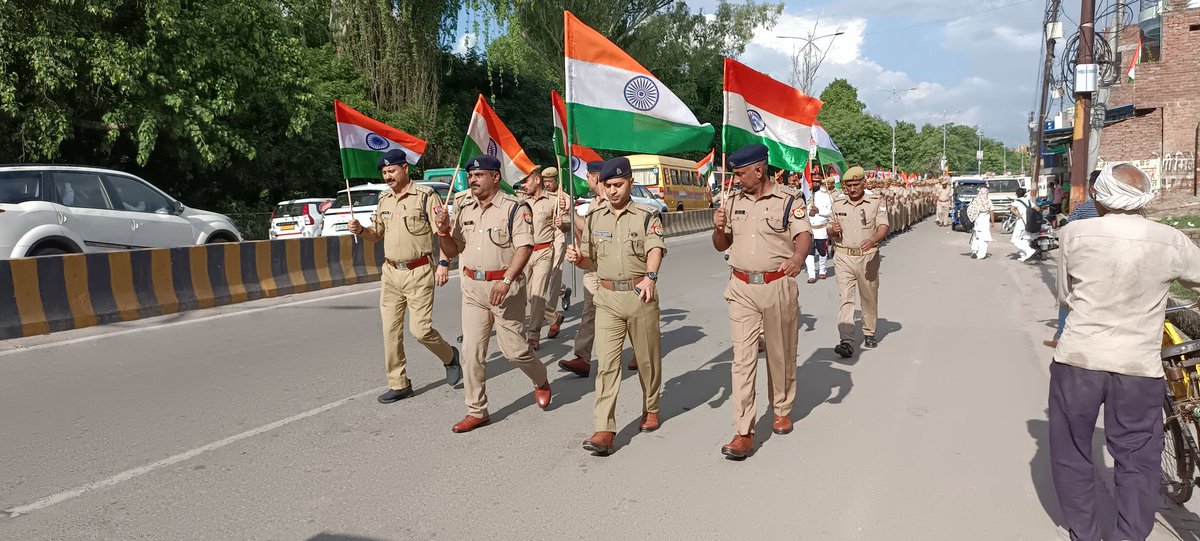 🌴🌳🇮🇳🇮🇳🇮🇳🇮🇳🇮🇳🌳🌴
।। *आजादी के अमृत महोत्सव*।।
🏃‍♂️🇮🇳 चतुर्थ वाहिनी पीएसी 🇮🇳🏃‍♂️
🏃‍♂️🌳🇮🇳।। प्रयागराज ।।🇮🇳🌳🏃‍♂️

*स्वतंत्रता की 75वीं वर्षगांठ के अवसर पर रूट मार्च का आयोजन किया गया।
#UPPolice4Tiranga