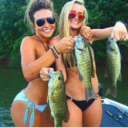 Fishing_Today_'s tweet photo. Double tap if you love fishing ❤️🥰😋
#fishig #FishingGirls https://t.co/XbezG3nViN