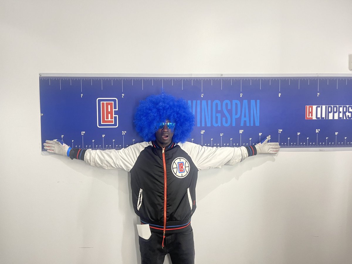ClippersSoul's tweet photo. Clippers mvp event clippers training center clippersSoul always support the fans and the sales team #nbasuperfan @Steven_Ballmer @LAClippers #clippers #ClipperNation #clipperssoul @nba #steveballmer #nba @curtisdays #curtisdays #NBATwitter https://t.co/NXTjynPDEJ