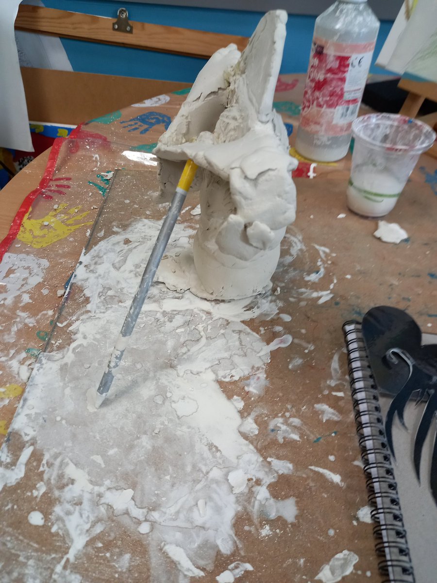 AustenActivity's tweet photo. Printing sculpting drawing &amp; music with some of our gents today. https://t.co/NP4HpiDvNa