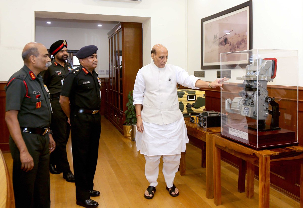 Defence_Squad_'s tweet photo. RM Shri Rajnath Singh handed over indigenously-developed eqpt &amp; systems to #IndianArmy in New Delhi, today. These include Future Infantry Soldier, new generation anti-personnel mine, upgraded sights system for tanks, high mobility Infantry Protected Vehicles &amp; Assault Boats. https://t.co/Z7hug7TeDz