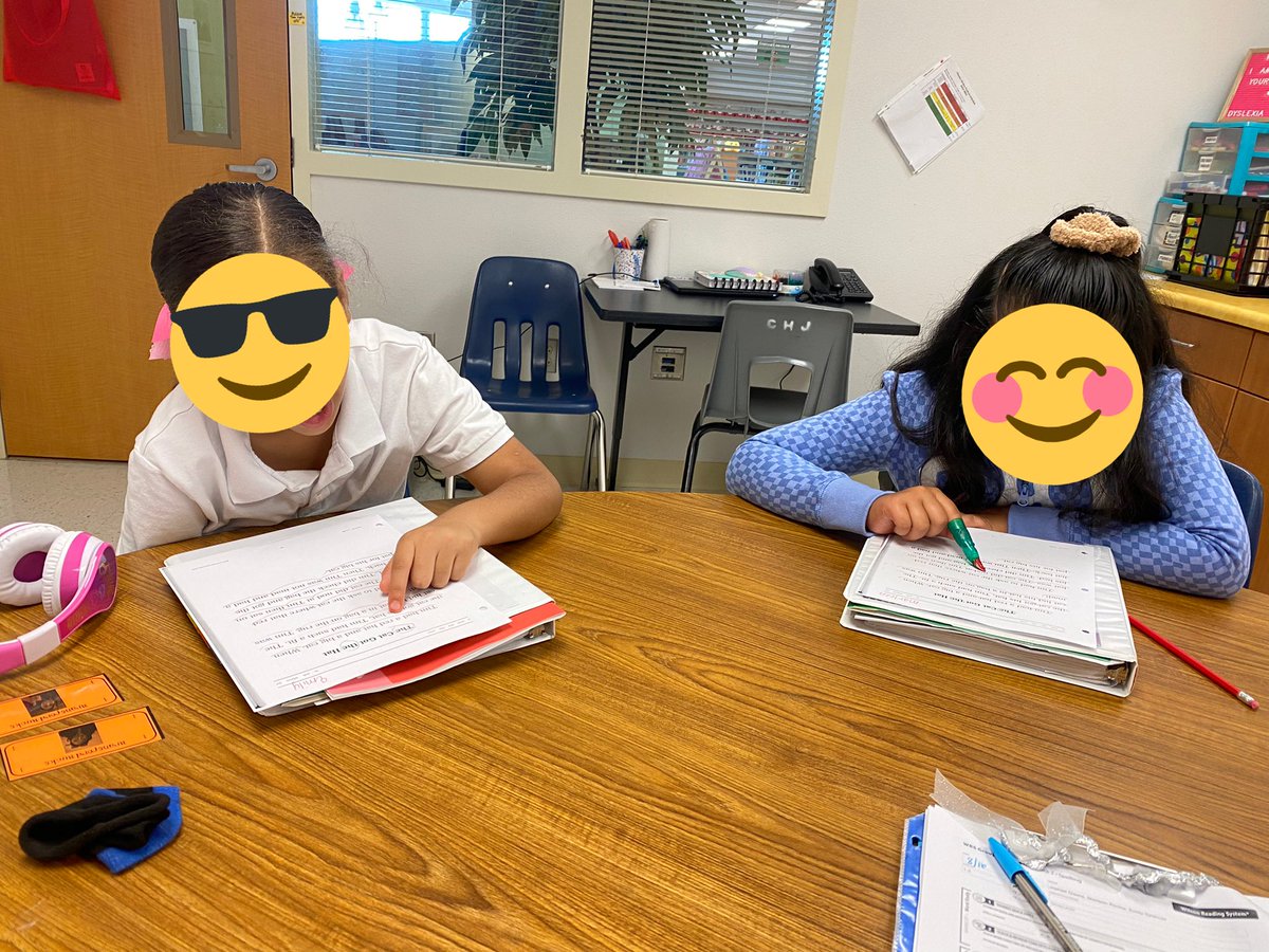 JBransford_SISD's tweet photo. Getting back into that comprehension groove! #DyslexiaRocks https://t.co/qJogkiRKxH