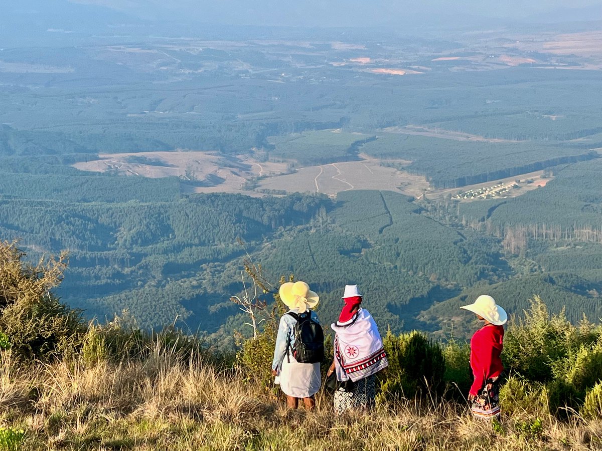 MsMontseM's tweet photo. Inzalo y’langa - home of Anu and Antu. My inheritance.
#thisisafrica #sumerianrecords #sumeriangods https://t.co/0t0QaL6kOl