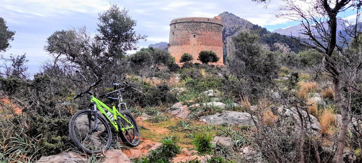 Foravila_IB's tweet photo. El Consell de Mallorca senyalitza l’excursió del Port de Sóller a la Torre Picada
https://t.co/A9Ere56PeB
#torrepicada https://t.co/YGGopxyl6S