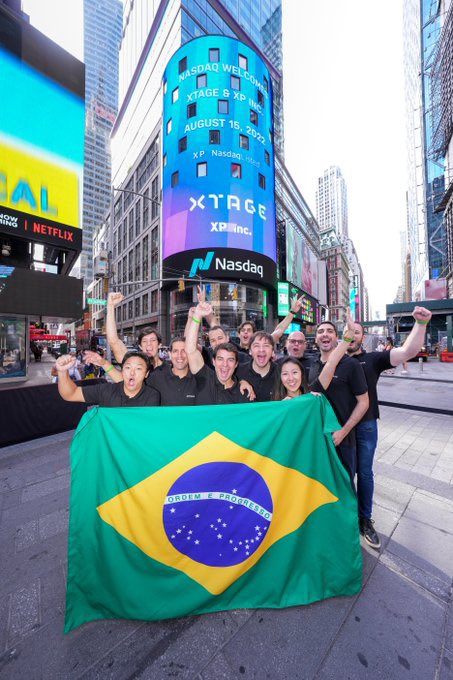 ElRadardeCesar's tweet photo. 📈 La nueva plataforma #XTAGE de #XP, el mayor broker de bolsa de Brasil 🇧🇷 permitirá a 3,5 millones de clientes comprar, vender e intercambiar #Bitcoin y #Ethereum a través de un acuerdo con #Nasdaq. https://t.co/uqXQilmO0A