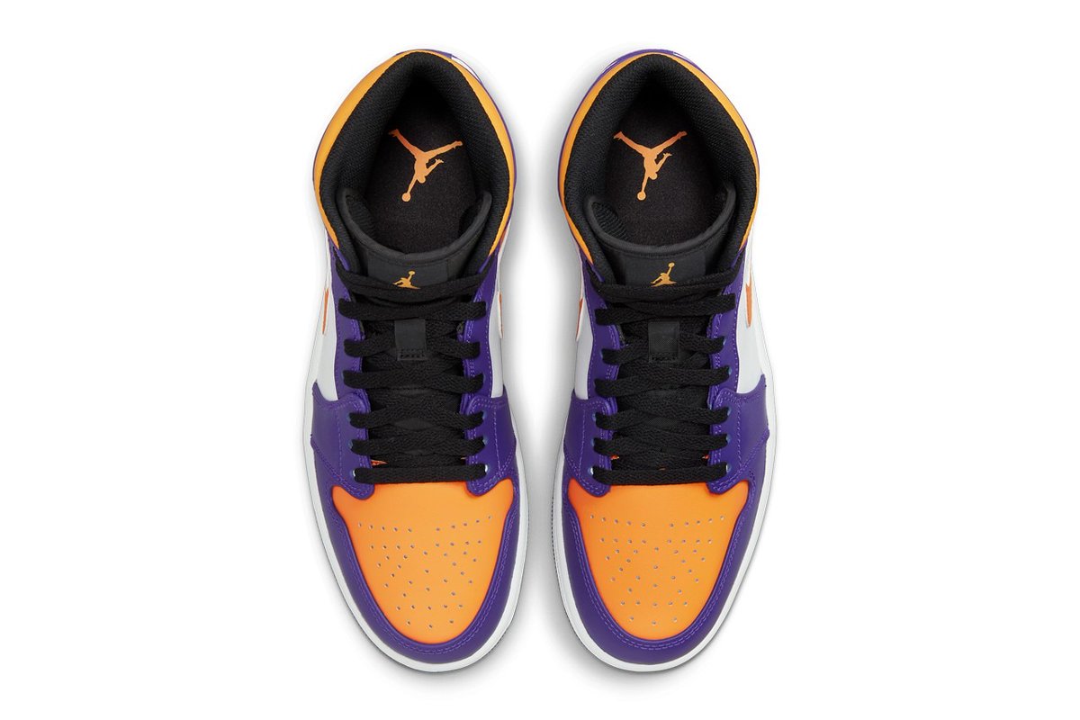 TheSiteSupply's tweet photo. Coming Soon: Air Jordan 1 Mid "Lakers" 👟 https://t.co/GiiDDPKeDx