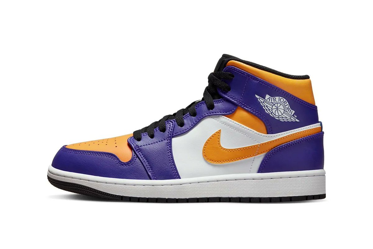 TheSiteSupply's tweet photo. Coming Soon: Air Jordan 1 Mid "Lakers" 👟 https://t.co/GiiDDPKeDx