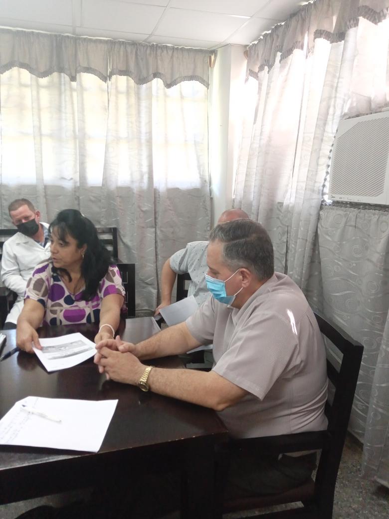 LiliamPinar's tweet photo. Con la presencia de @NiurkaRguezPR Vicegobernadora #PinardelRio se evalúan las acciones a realizar en el Hospital Abel Santamaría Cuadrado en Saludo a la Rendición de Cuenta del Gobierno Provincial a la Asamblea Nacional.
#PorNuevasVictorias
#PinardelRioPorLaVida https://t.co/GYRAzxuB8C