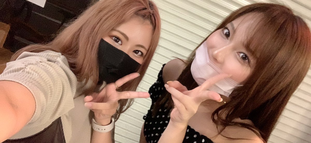 songstressmile's tweet photo. うちの事務所のライバーの子達がみんな
本当に良い子ばっかりで好きです🥺❤️
エンタメを届ける人間は
誰よりワクワク幸せであること☀️
人間としてキラキラしてて可愛いから
君たちはもう最強だよ!!!
(あやぽんTwitterない)
#SYCPROJECT #ライブ配信
#Pococha #ライバー事務所 https://t.co/o4aoSiyDR2