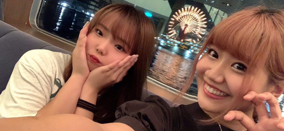 songstressmile's tweet photo. うちの事務所のライバーの子達がみんな
本当に良い子ばっかりで好きです🥺❤️
エンタメを届ける人間は
誰よりワクワク幸せであること☀️
人間としてキラキラしてて可愛いから
君たちはもう最強だよ!!!
(あやぽんTwitterない)
#SYCPROJECT #ライブ配信
#Pococha #ライバー事務所 https://t.co/o4aoSiyDR2