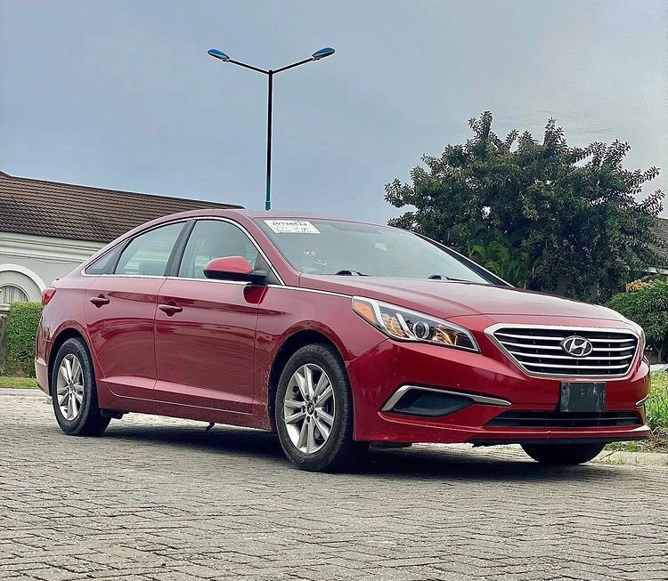 official_dauto's tweet photo. EXTREMELY CLEAN 🥵HYUNDAI SONATA2016 model comes with Bluetooth, reverse camera

Price: 8.2m

Status: Duty paid 
Fault: None 
Location: lagos 

#BBNaija #SheggzOlu𓃵 #Asuuwhy https://t.co/GIDRFUljtz