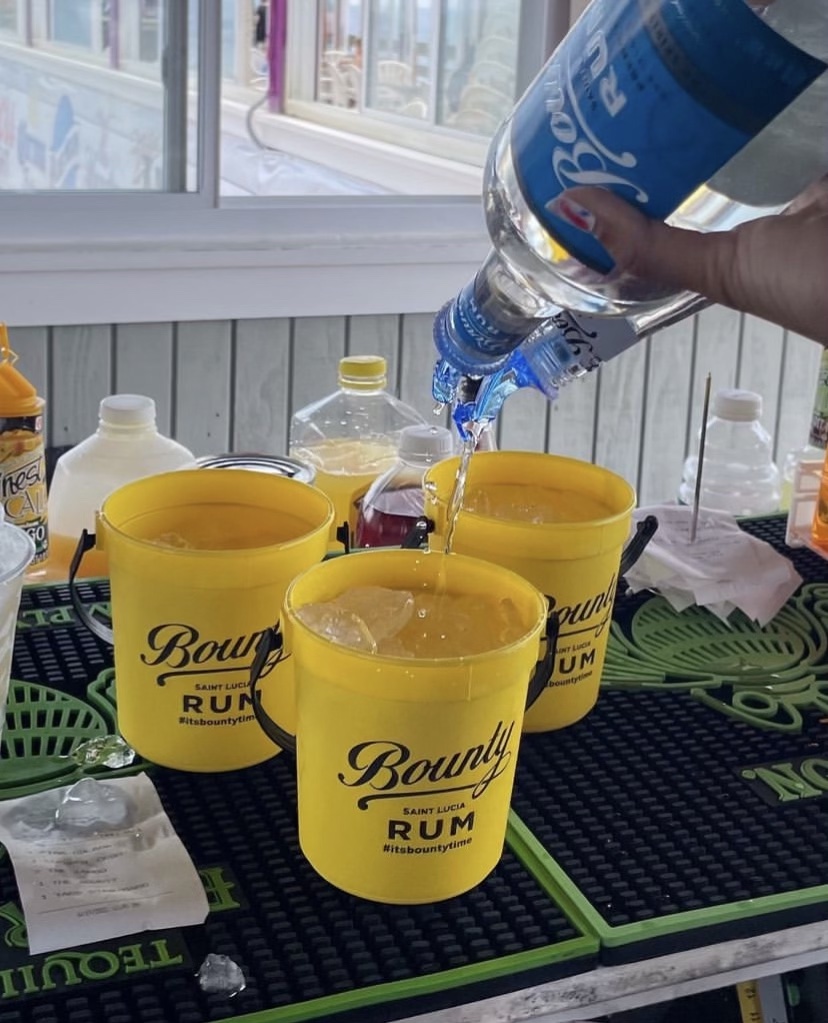 Time flies when you're having rum!🍹It's #nationalrumday and we know just how to celebrate! Mike Dalton Trio live at 2pm plus a tribute to the 90's with Nine Deeez Nite starting at 8pm!🥳