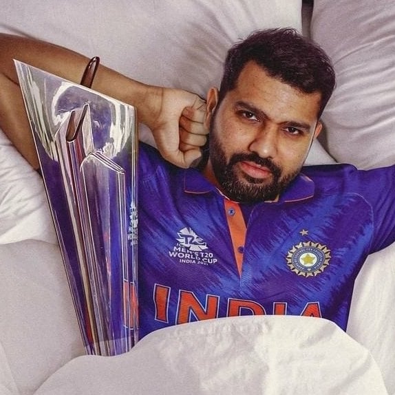 crazee_rohitian's tweet photo. @ImRo45 🤩
#RohitSharma𓃵 https://t.co/SOAowJ8DyU