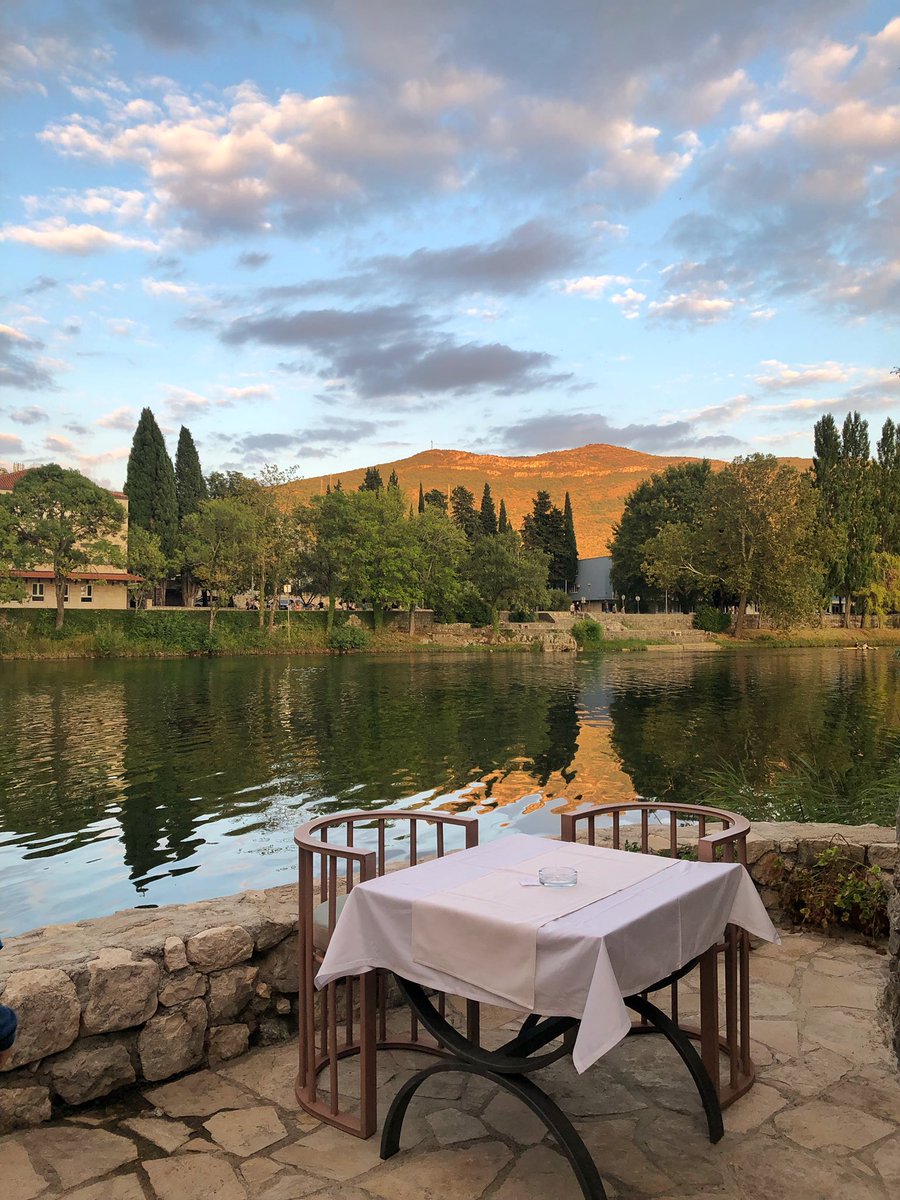 ispod_sesira's tweet photo. Trebinje, mesto gde se živi kao na moru https://t.co/yMTu3dhTLw