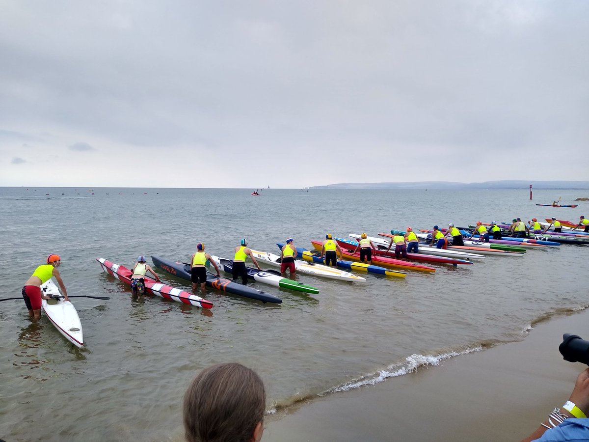 carrie_biddle's tweet photo. Incredible skills and comp action at day 1 of the national youth surf life saving championships today. Getting my steps in on the soft sand! #AHPsActive #swim #board #SkiPaddle #Run https://t.co/tRWPRa1AoB