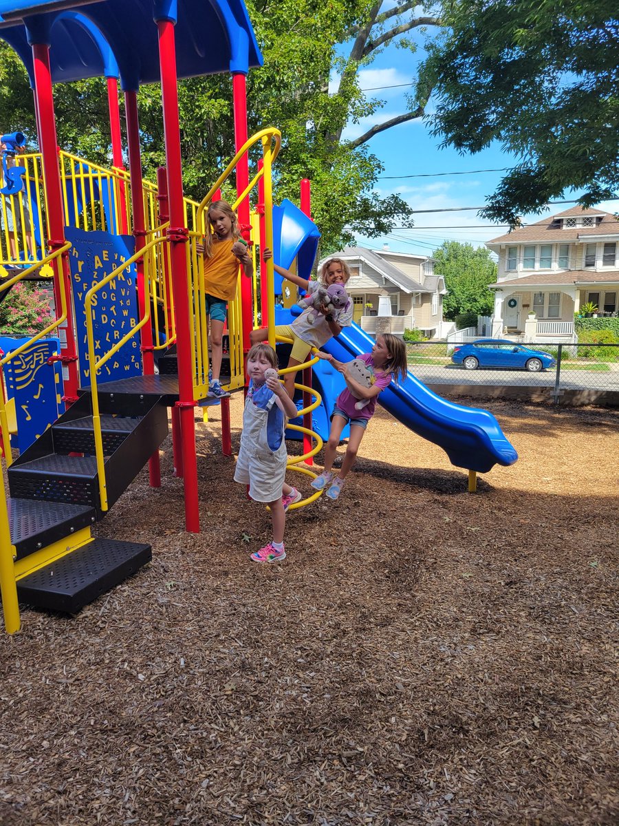 Sharp 5th Grade tweet media