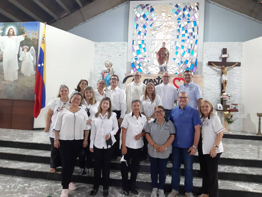 fsarvenezuela's tweet photo. #7agosto Visita del Consejo Nacional de Fsarvenezuela a las fraternidades de Barquisimeto.
#FsarVenezuela #AgustinosRecoletosSeglares
#SoyFSAR #SoyOAR
#AgustinosRecoletos #FSAR #Barquisimeto https://t.co/4V3RgHbYGv
