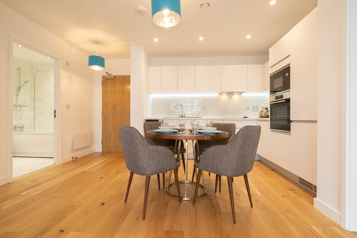 maevela_'s tweet photo. Have you booked your apartment for this weekend?
#ServicedAccommodation #ServicedApartment #LuxuryApartment #LuxuryApartments #LuxuryAirbnb #Brum #BirminghamLife #Birmingham #ServicedApartments https://t.co/D9sjAo50ZL