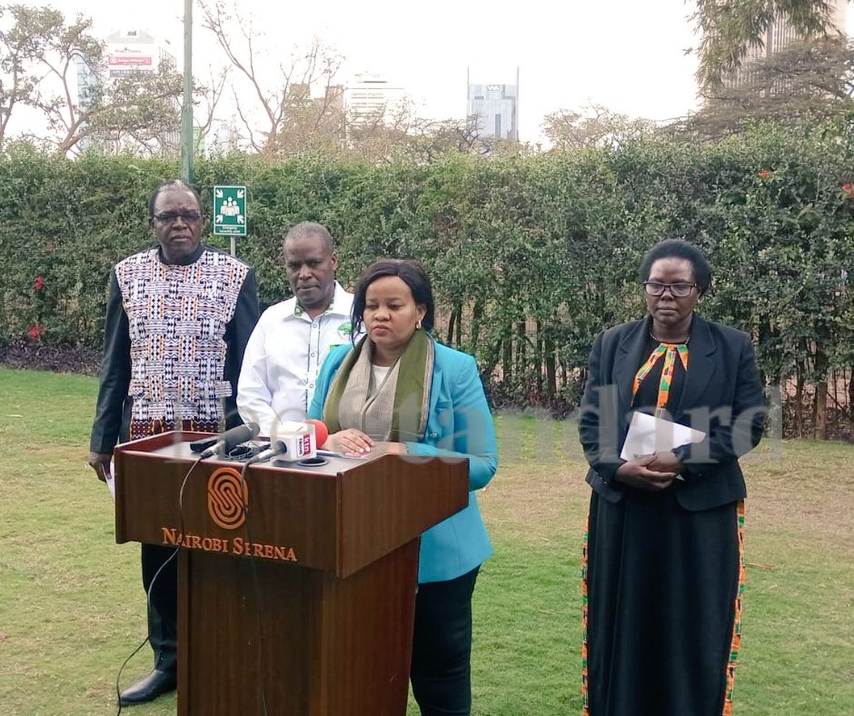 JohnnyGachanja's tweet photo. Kwani these IEBC commissioner didn't go home...Wueh! https://t.co/6sCxFBF0vU
