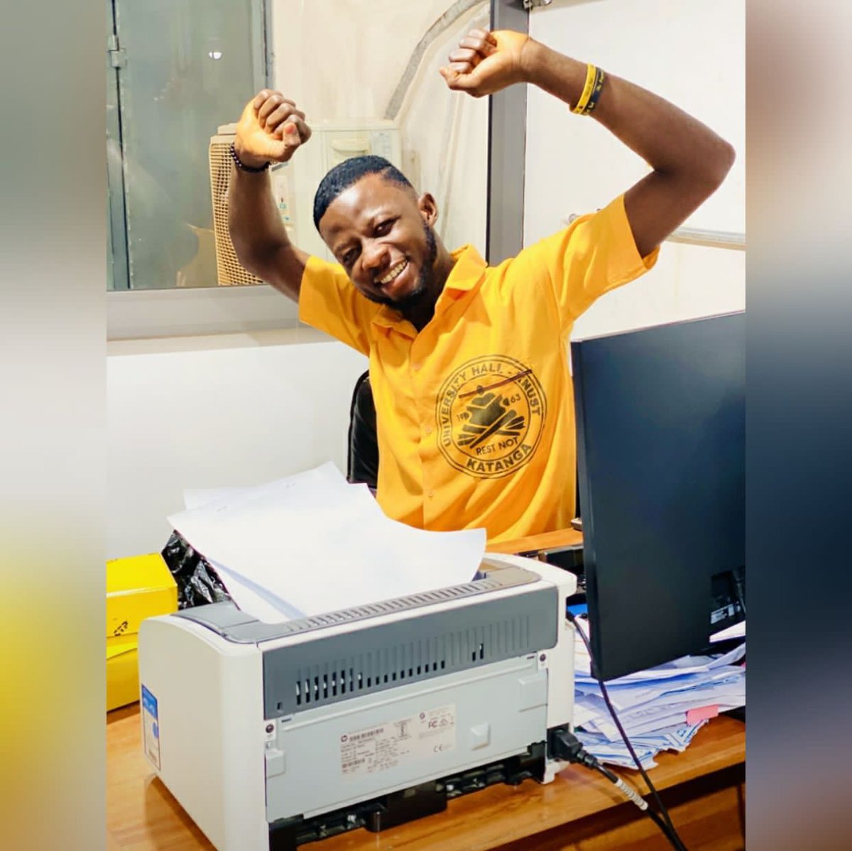watsuptek's tweet photo. Free Compulsory Universal Basic Education (FCUBE)!
Not the regular FCUBE: this is the Katanga way🖤💛
#59thHallFestival
#60thiscoming
#Legendsarecominghome
#WatsuptekConnects https://t.co/YAigNIHnRV