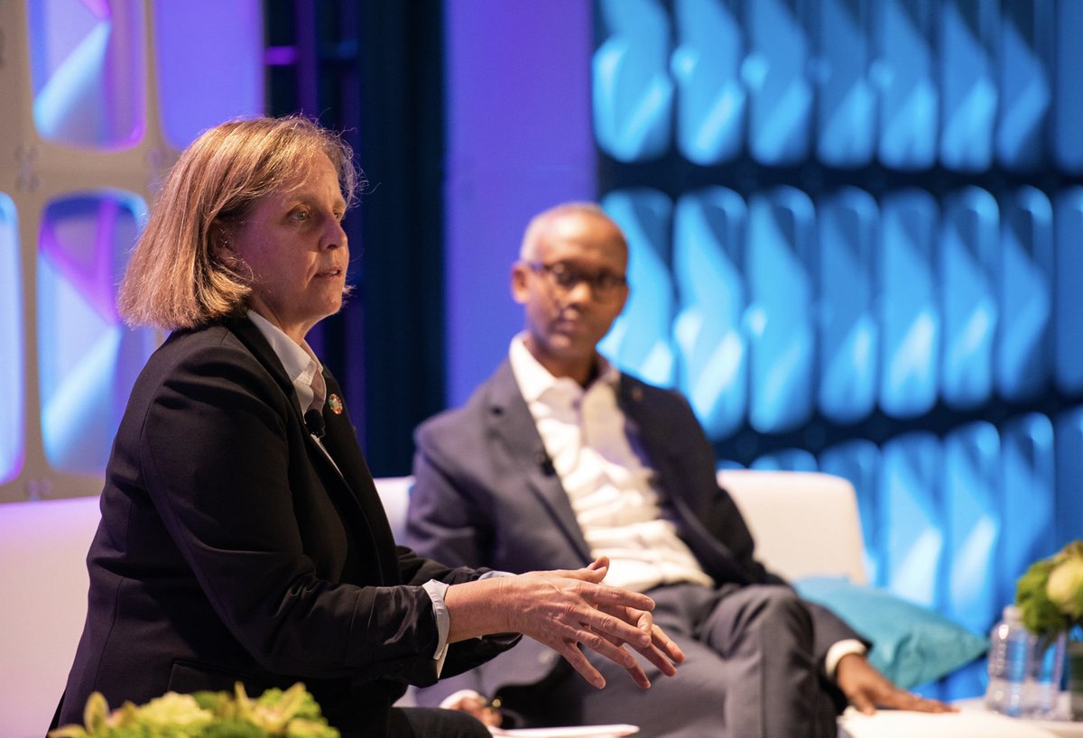MRocstudio's tweet photo. βEvery entrepreneur needs teammates and a network.ββββ@smithmegan @shift7 https://t.co/YTmDT1zPSu via our Community Director @JenniferSertl
We at @MRocstudio agree. #ThinkBuildLaunch
#Entrepreneurship #innovation https://t.co/JuL4FUwThX