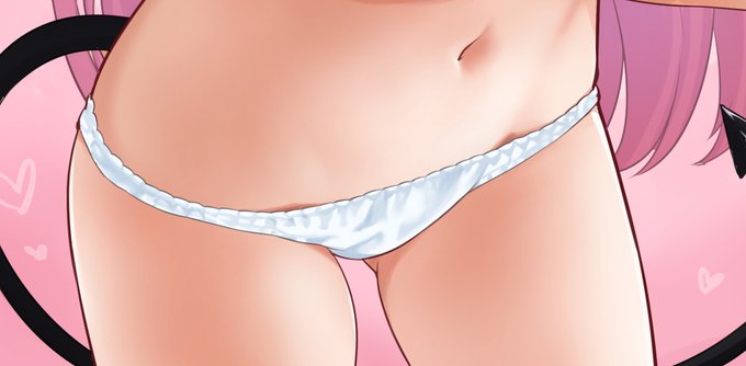 スレンダーな子がローライズのパンツ履いた時に骨盤との隙間でできる影がものすごく好き 