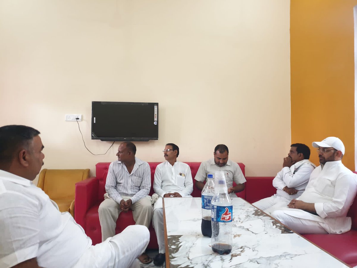OfficePankajMLA's tweet photo. विधानसभा क्षेत्र में अपनों के बीच https://t.co/OqTpCMtfel