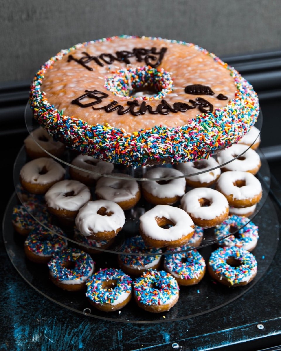 addisonclarkchi's tweet photo. Have a birthday coming up? Make it extra special with a Donut Birthday Cake from @doritedonuts! 🍩🎂

Visit their website for more information on catering your special event! https://t.co/E5GqqvrbIu