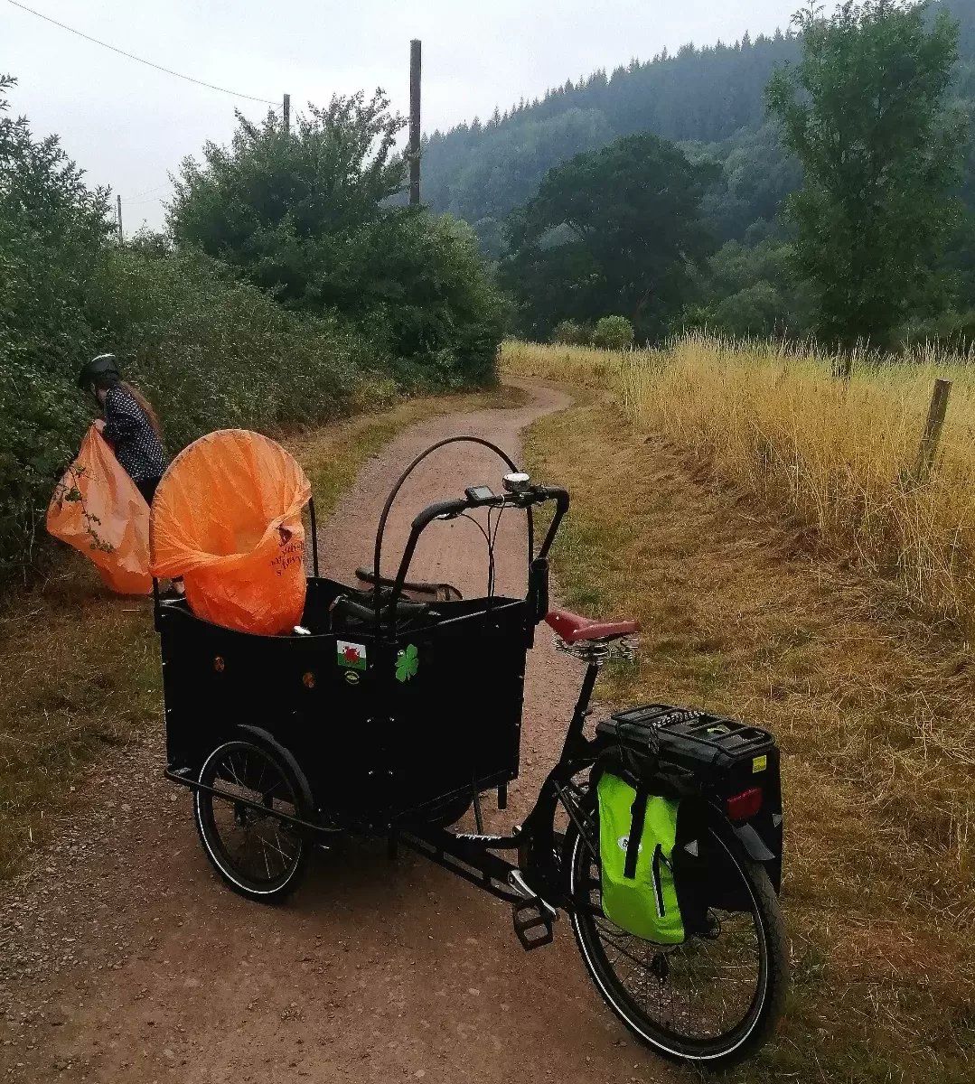 A trike full this morning ☹️ from along the  #ncn423 #peregrinepath #wyevalley
#litterpicking #bagitbinit #lovewherewelive ❤️
@MonmouthshireCC
@Keep_Wales_Tidy
 @KeepBritainTidy