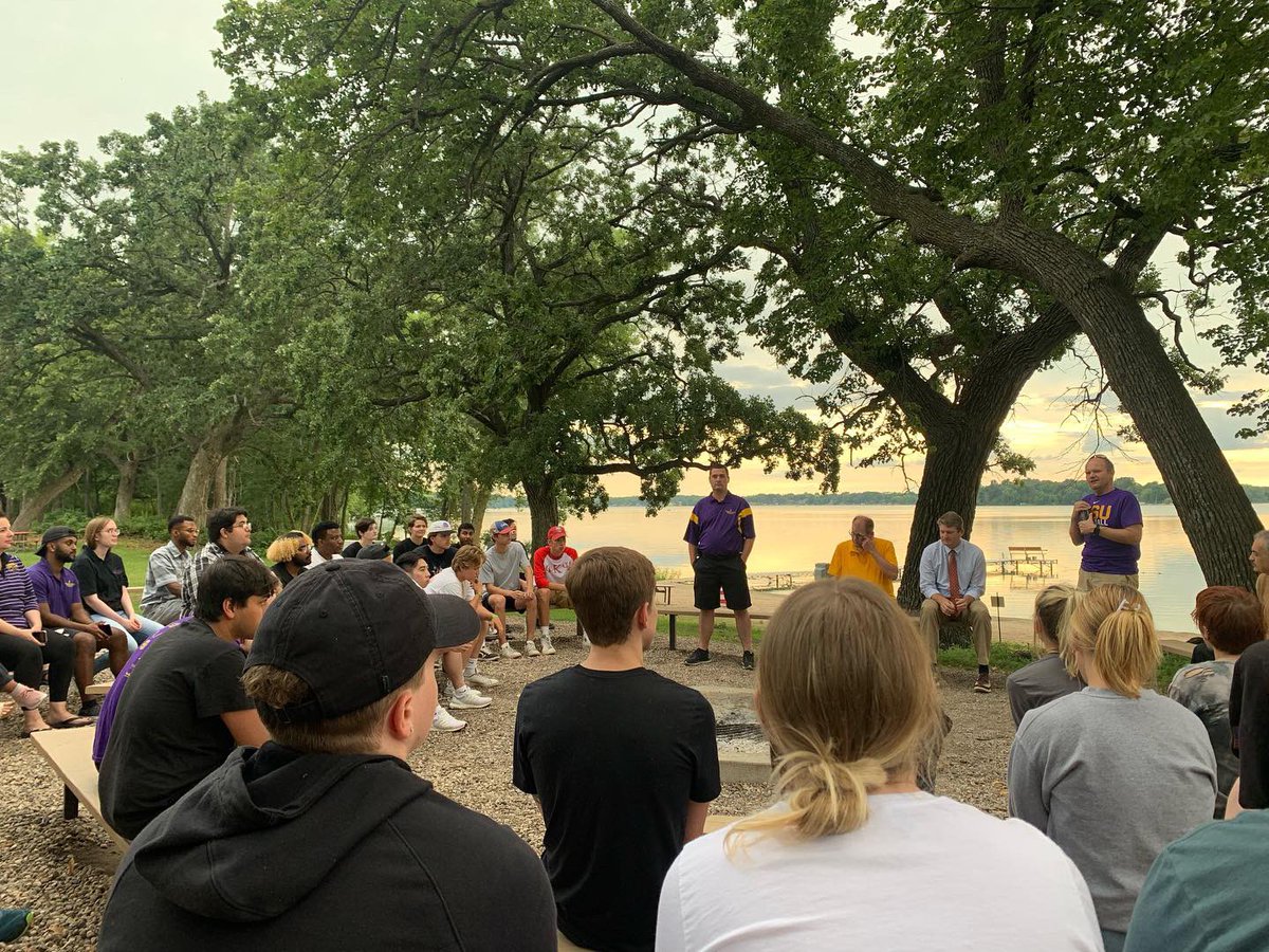 maverickfsl's tweet photo. Our officers getting ready for the new year! Thank you President Inch, David Jones, David Hood, and Mark Constantine for hanging out with us at our Leadership Retreat at Camp Patterson! Amazing time to connect with SET, Student Government, MIA, and MIT! https://t.co/el6oIvTLsh