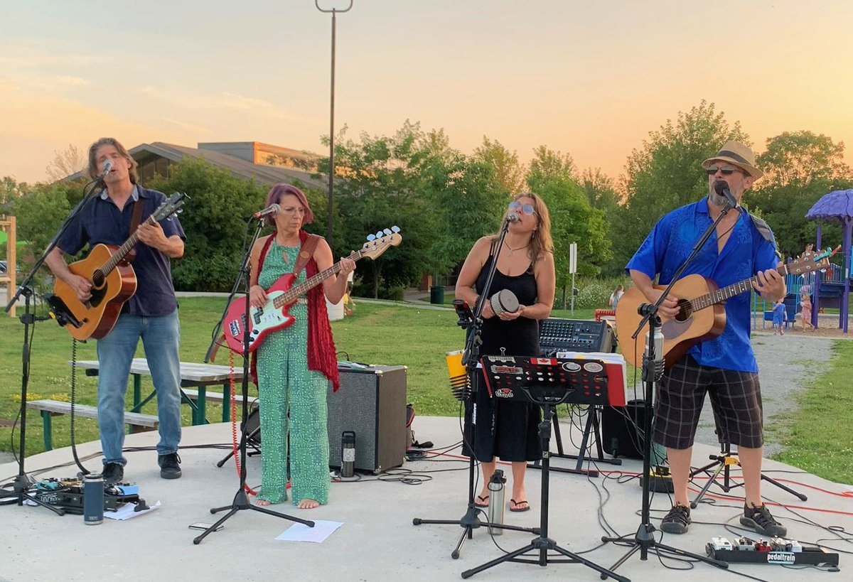 Grab your friends &amp; family for our last #FreshAirFlicks of the summer🎞️

Bring your chairs, blankets &amp; smiles for an evening full of activities, popcorn, and Inside Out. The evening kicks off at 7pm at #InnisfilBeachPark on August 19!

innisfilidealab.ca/fresh-air-flic…

<a href="/tempoplastics/">Tempo Flexible Packaging</a>