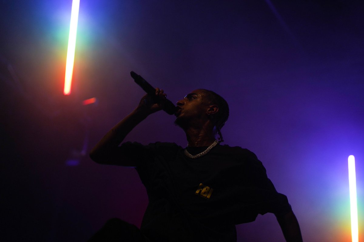 KFFRMD's tweet photo. Quelques petites photos de @XTRMSLIMKA pour @plus33rap qui a mis le feu au festival d’Anières en Suisse🇨🇭🫶🏽
#slimka #photography #concert #rap https://t.co/eZG290nhmP