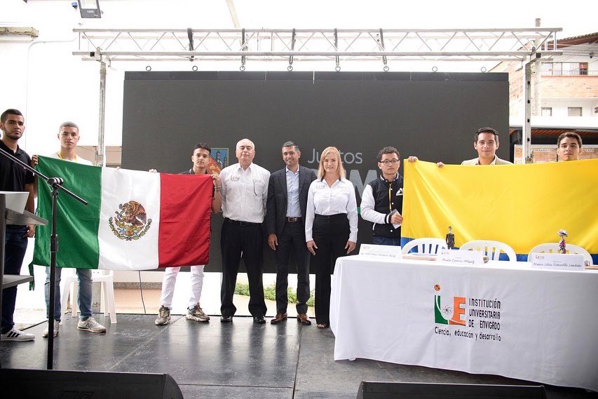 braulioEMarquez's tweet photo. ¡Realizamos la apertura de la primera Hackaton Internacional Tecnológica en colaboración con el estado de Michoacán- México!

La Hackaton “Robot con Habilidades” durará 4 días donde se buscarán alternativas para la adecuada utilización del agua tras un prototipo robótico. https://t.co/w4GhQxi9aq