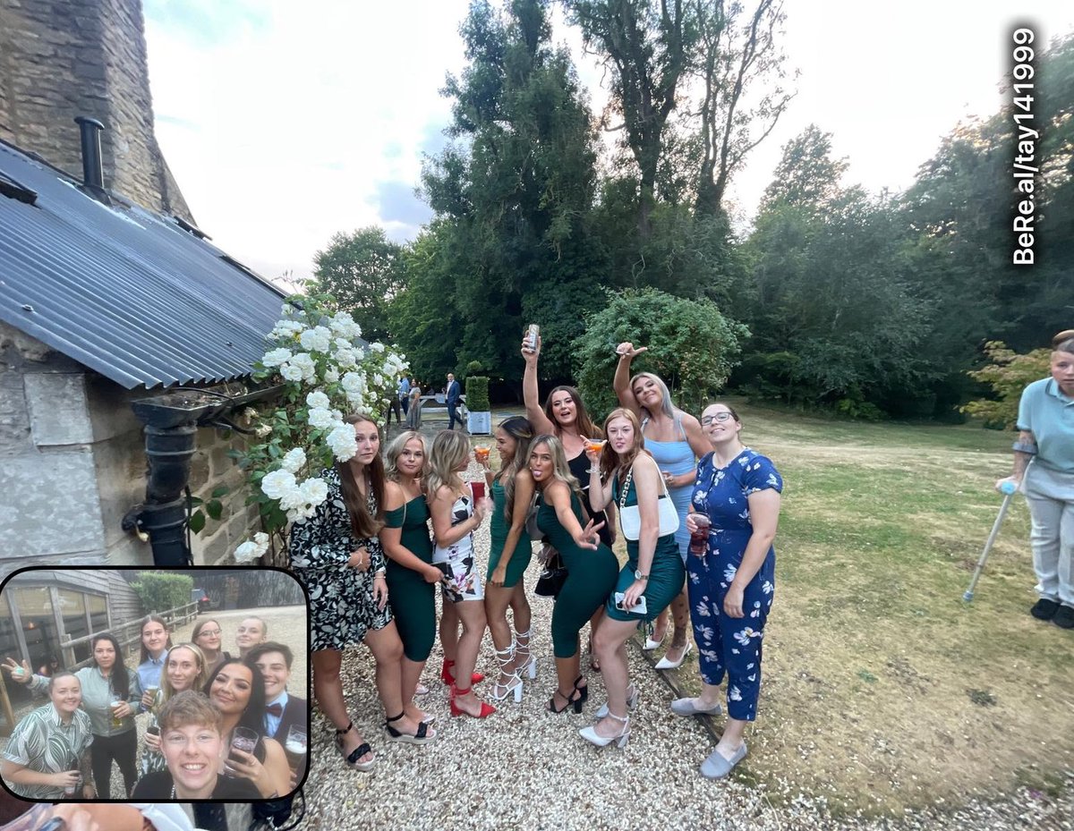 TuffleyRoversLF's tweet photo. Massive congratulations to our newly wed @higrace_ 💍💒 Here’s a few photos from the ladies team at the wedding yesterday! https://t.co/QPRP5yydPJ