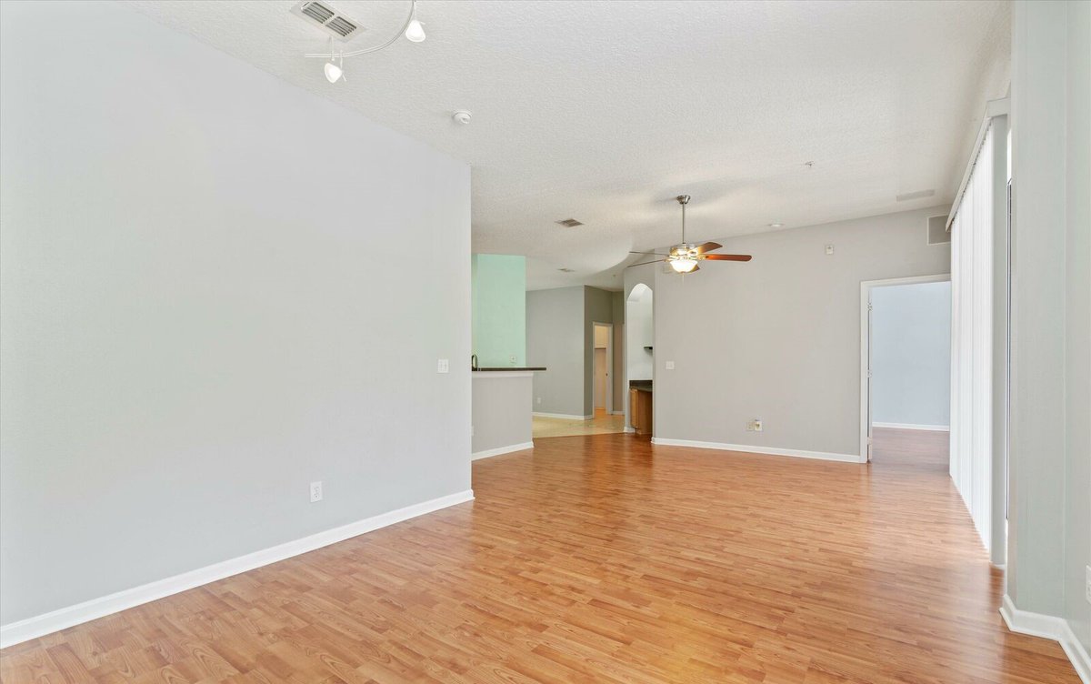 bebetterjax's tweet photo. Recently upgraded #Condo in the Hidden Community of Southern Grove 
2 Beds • 2 Bath • 1,369 SqFt

More Info Here:
https://t.co/pdSawa6IDw https://t.co/uhVwMy9KG6