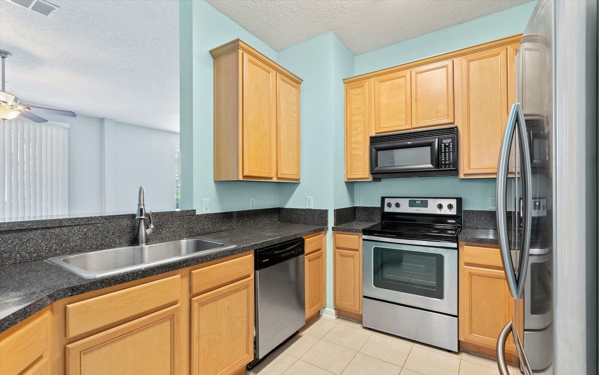 bebetterjax's tweet photo. Recently upgraded #Condo in the Hidden Community of Southern Grove 
2 Beds • 2 Bath • 1,369 SqFt

More Info Here:
https://t.co/pdSawa6IDw https://t.co/uhVwMy9KG6