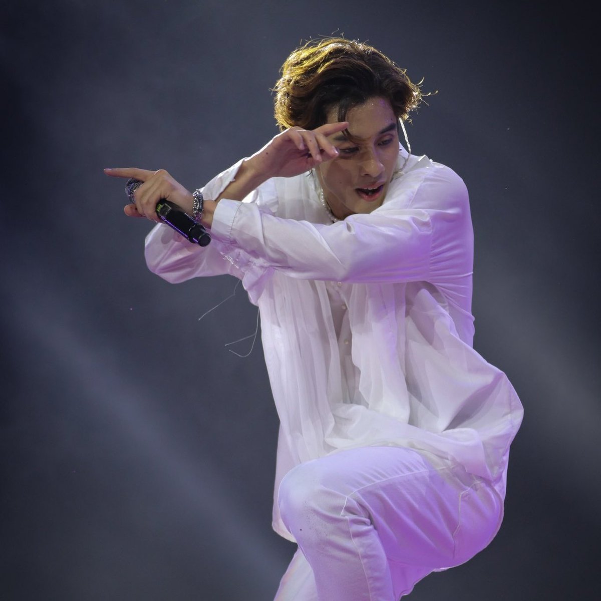 _mikkiclever's tweet photo. @ACEsJai @BGYO_Mikki @bgyo_ph hi there mikki boi u deserve everything u have rn &amp; everything in future. im always proud of u as much as how i love your genuine character. u started at sha with no background on anything about being an idol but look at u now u went extra mile from being an idol

#BGYO @bgyo_ph https://t.co/uI08IQA4DC