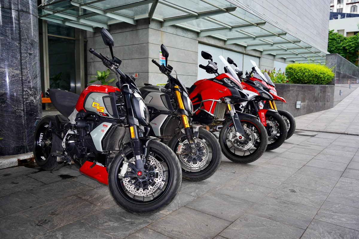 Ducati_India's tweet photo. This #InependenceDay, DOC Pune rode to the forefront of the true expression of freedom. Ducatisti came together as one, riding across the city with pride and the unwavering spirit of unity. Thanks to Ducati Pune for the great initiative! 🇮🇳
#DucatiIndia #IndependenceDayRide https://t.co/8YDENfhuOQ