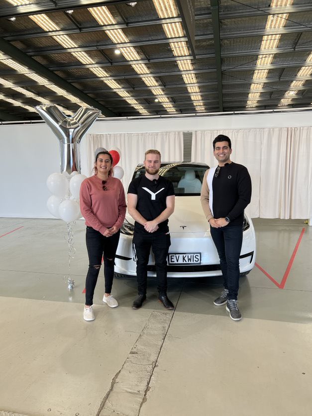 First Model Y deliveries in Australia 🇦🇺 and New Zealand 🇳🇿