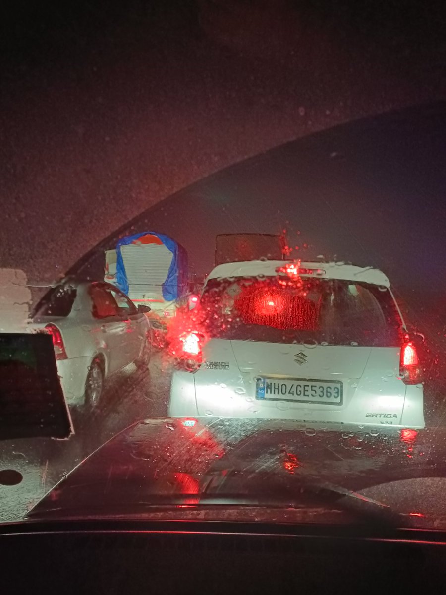 ronak_manek's tweet photo. @mieknathshinde could you please do something to ease our hardships from traffic?
Traveling to #thane from #bhiwandi takes 3 hours!!!

@ThaneCityPolice 
@TMCaTweetAway 
@swachh_bhiwandi 
@LifeInBhiwandi https://t.co/fJwhcdoEzT