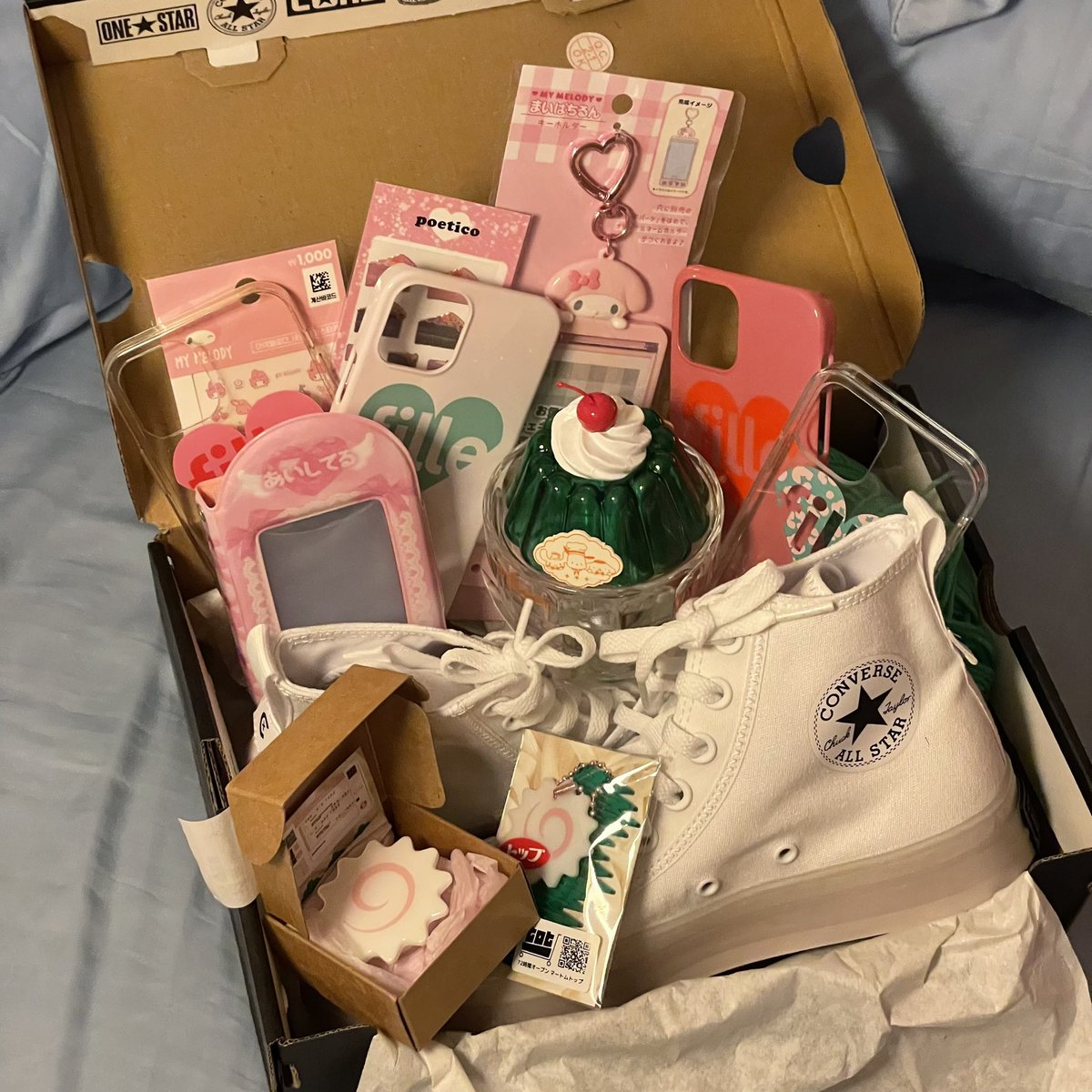 nuumniimnoom's tweet photo. feels like christmas came earlier👀 https://t.co/PpiQevc9qb