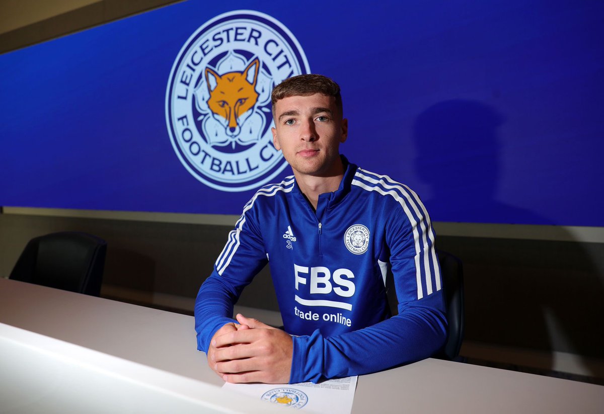 lewisbrunt10's tweet photo. Delighted to sign a new long term contract and extend my stay with this great club

The hard work continues💙 https://t.co/FbdrS6tQKB